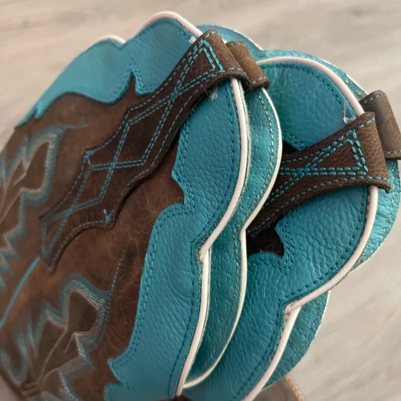 Ariat Western boots size 6.5 - Picture 8 of 11